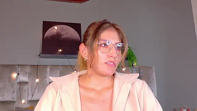 LiaaMoretti__ live