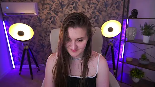 EmmyCharmm live