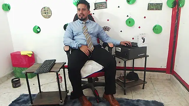 KalethBigDick live