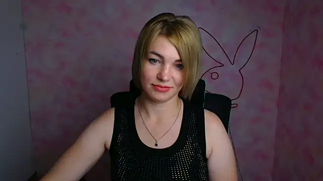 CuttieEmma live