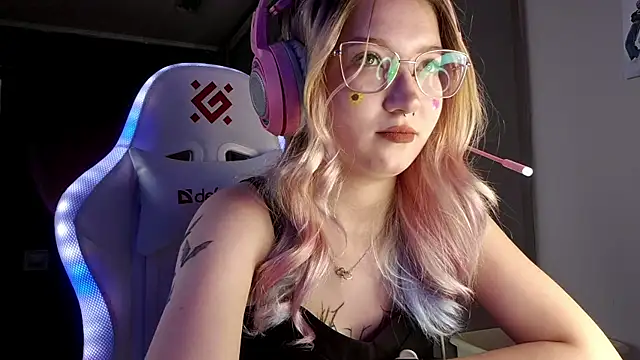FunnyLila live