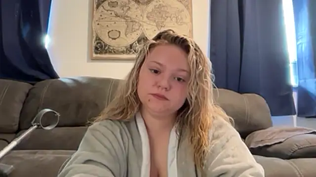 GirlNextDoorAmber live