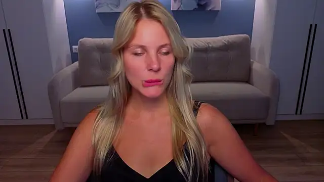 MelanieBennett live