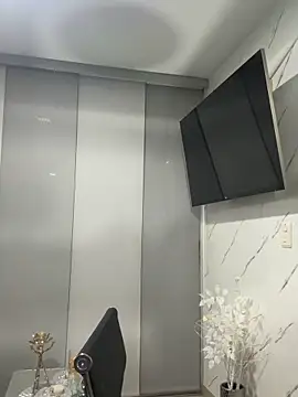 LARIANA_RIVERA23 live