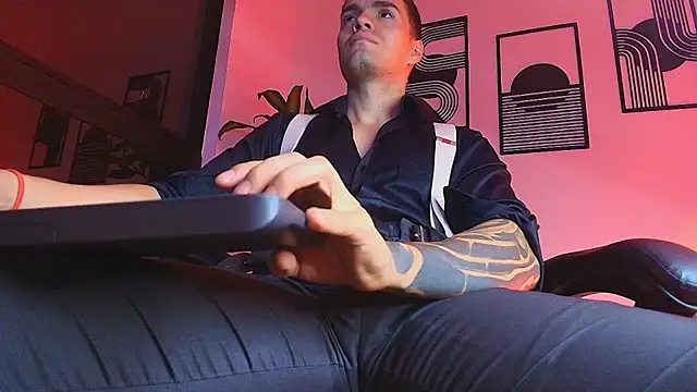 ALPHA_DOMINUS_ live