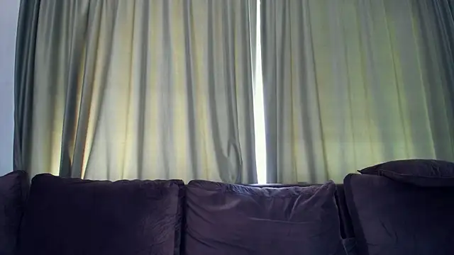 LaraStone69 live
