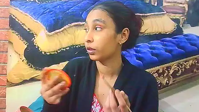 IndianSexyButt live