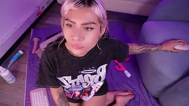 Molly__davis live