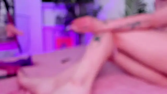 Ashley_Alt live