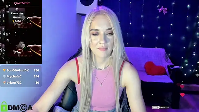 CrystalGirl99 live