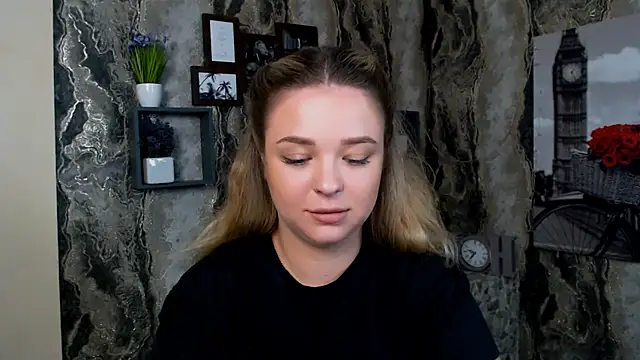 NicoleAura live