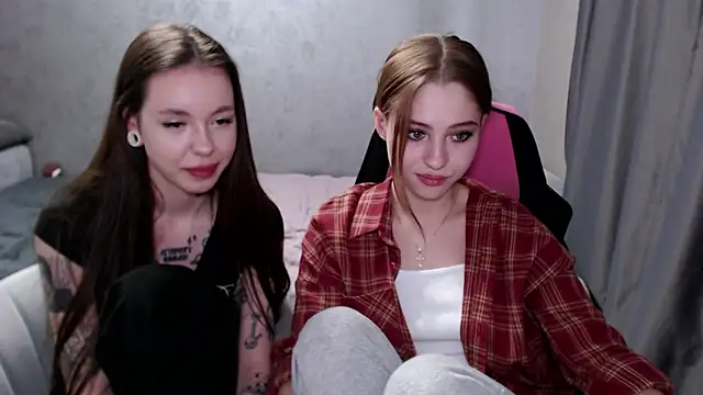 naughty_dakota live