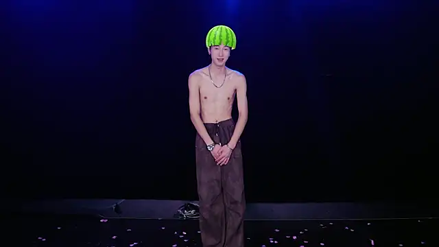 MS-818 live