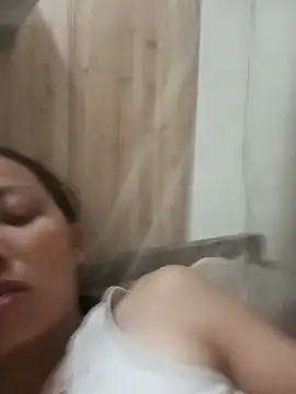 Andrea-688 live
