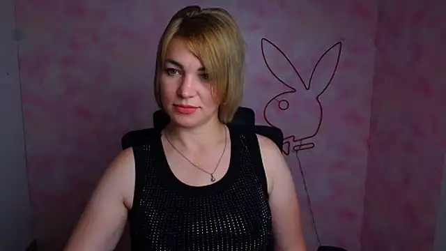 CuttieEmma live