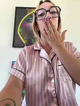 Giuliana_baby live