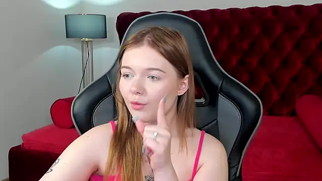 ElinaVale live
