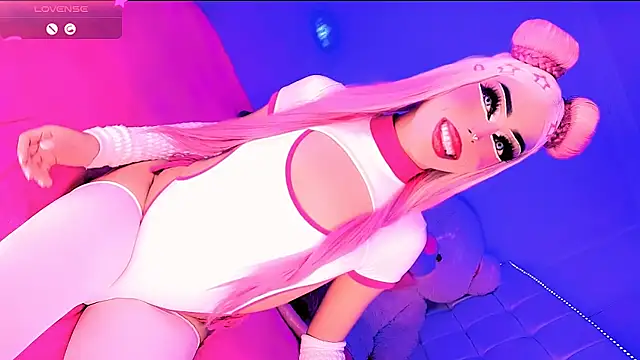 Blonde_fuck live