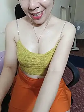 Moona_heny live