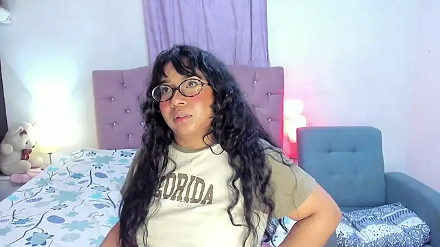Latinabombsheell live