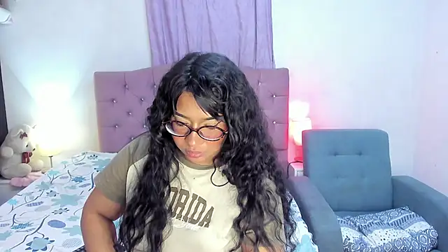 Latinabombsheell live