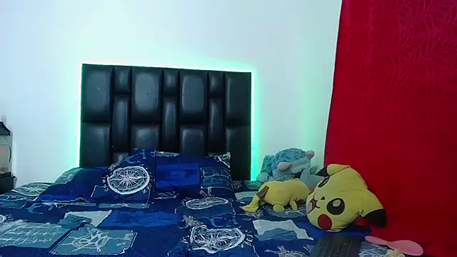 Mia_thompson_19 live