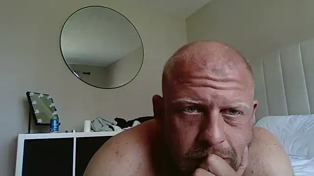 Confidentialcouple90smale live