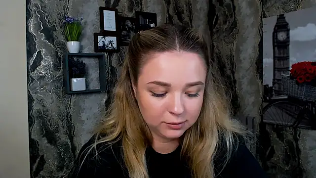 NicoleAura live