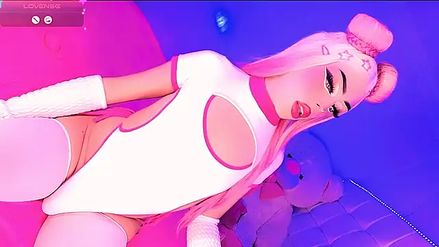 Blonde_fuck live