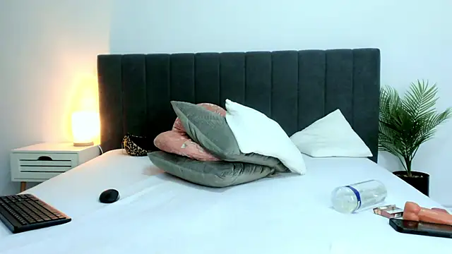 Layla_Ress live
