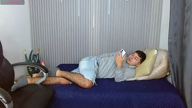Julian_Smith21 live