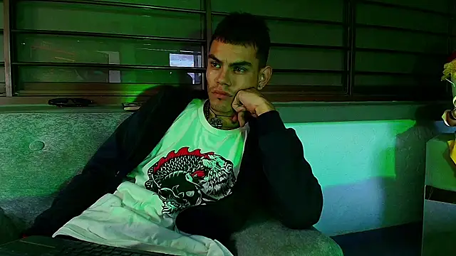 Lycan__ live