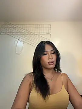hugecock_tamira live