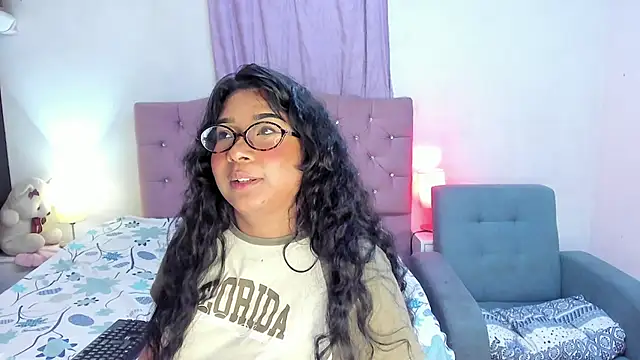 Latinabombsheell live
