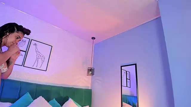 ninna_curly live