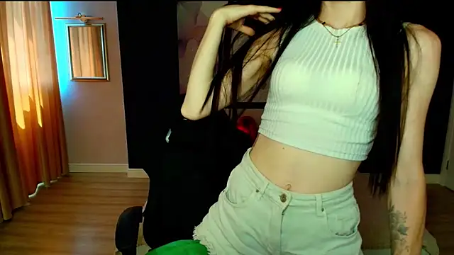NoirDiva live