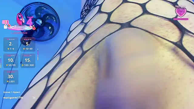 nahomyrusell_ live