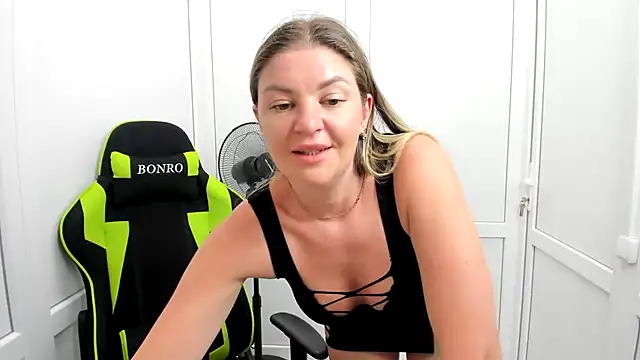 MiaSummerr_ live