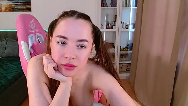 Eva_Allen live