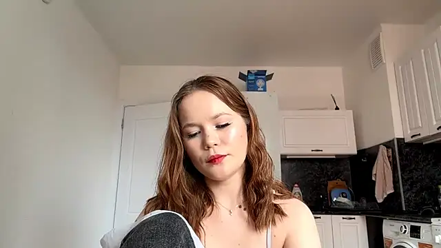 LauranAngelbeck live