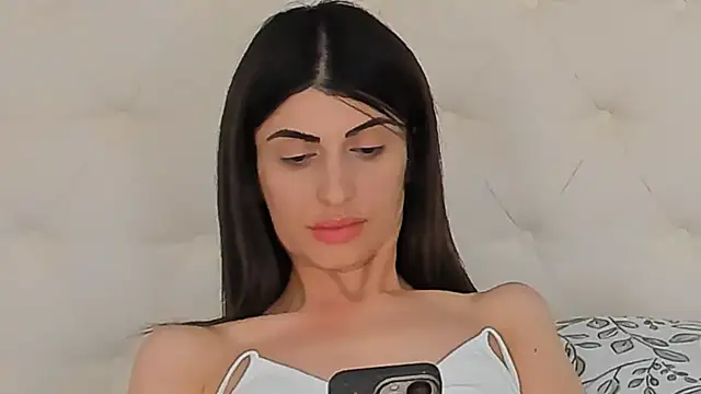 SkinnyDolly live