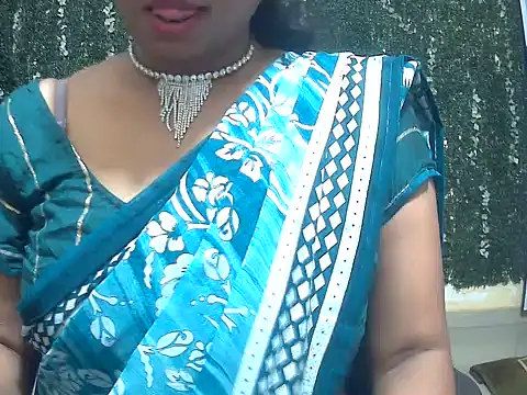 Ruhi_Hotty live