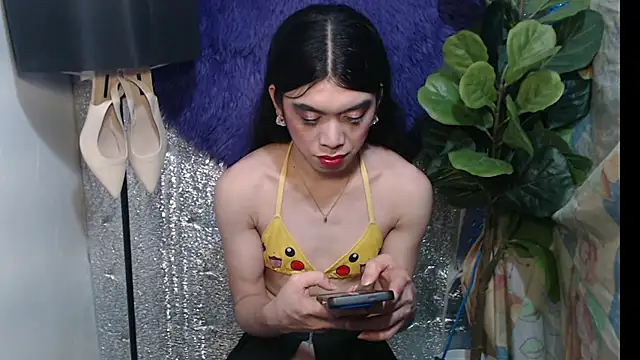 RoseAmarie live