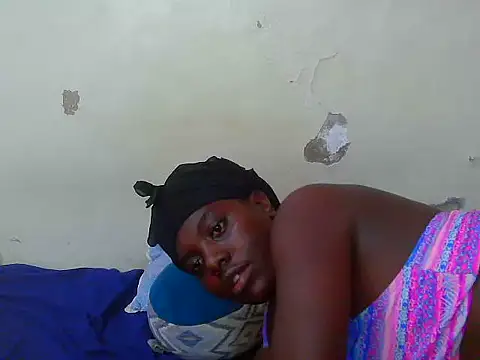 East_queene live