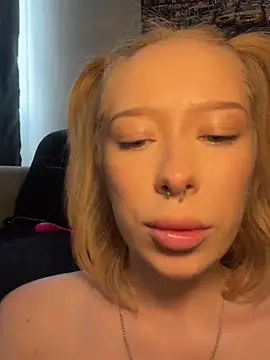 MaryChanXO live