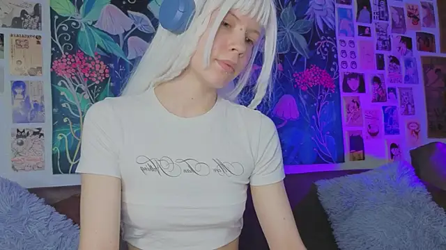 PeacchyPawss live