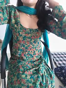 zoya_baby_ live