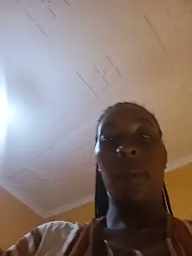 Zinnah_Q live