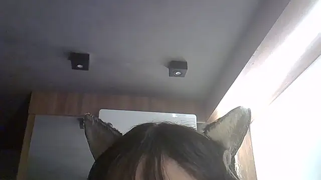 SkinnyKitten live