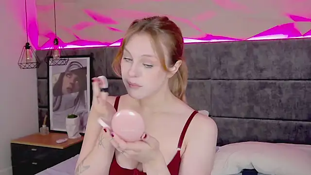 CaitlinSugar live